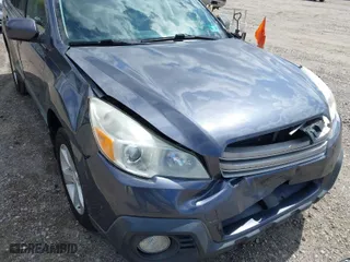 2014 Subaru Outback 2.5i Premium with VIN 4S4BRBCCXE3297733, listed as a IAAI auction lot 42051840 with 139,088 mi miles. Bid and sale history available at carsss.com. Image 6.
