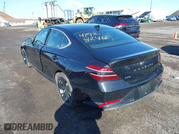 2023 Genesis G70 2.0T z VIN KMTG34TA8PU110168, wystawiony jako IAAI lot #41924246 z przebiegiem 117 927 mil mil oraz . Historia ofert i sprzedaży dostępna na DreamBid. Obrazek 3.