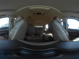 2015 Chevrolet Tahoe LT z VIN 1GNSCBKC7FR140125, wystawiony jako IAAI lot #42279760 z przebiegiem 201 335 mil mil oraz . Historia ofert i sprzedaży dostępna na DreamBid. Obrazek 18.