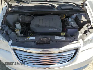 2015 Chrysler Town & Country Touring with VIN 2C4RC1BG9FR552903, listed as a Copart auction lot 56419075 with 195,484 mi miles and Clean Title. Bid and sale history available at DreamBid. Image 12.