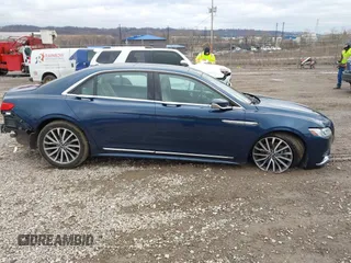 2017 Lincoln Continental Select with VIN 1LN6L9TK2H5603593, listed as a IAAI auction lot 41722163 with 63,431 mi miles. Bid and sale history available at carsss.com. Image 14.