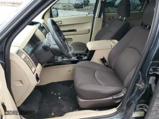2008 Mazda Tribute Sport with VIN 4F2CZ02Z58KM32369, listed as a Copart auction lot 85790604 with 110,835 mi miles and Salvage Title. Bid and sale history available at carsss.com. Image 7.