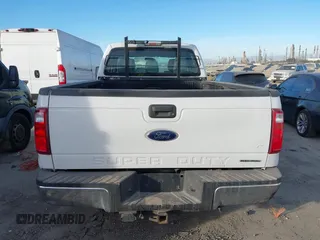 2015 Ford F-250 XL с VIN 1FT7W2A65FED67645, выставлен на аукционе IAAI как лот 41366127 с пробегом 112 056 миль миль и . История ставок и продаж доступна на DreamBid. Изображение 16.