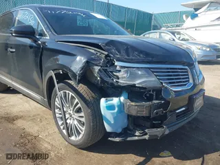 2016 Lincoln MKX Reserve with VIN 2LMTJ8LRXGBL79973, listed as a IAAI auction lot 41772136 with 105,566 mi miles. Bid and sale history available at carsss.com. Image 6.