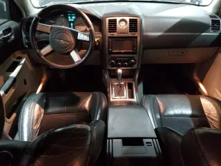 2006 Chrysler 300 C SRT8 with VIN 2C3LA73WX6H295488, listed as a Copart auction lot 83152984 with 209,544 mi miles and Clean Title. Bid and sale history available at carsss.com. Image 8.