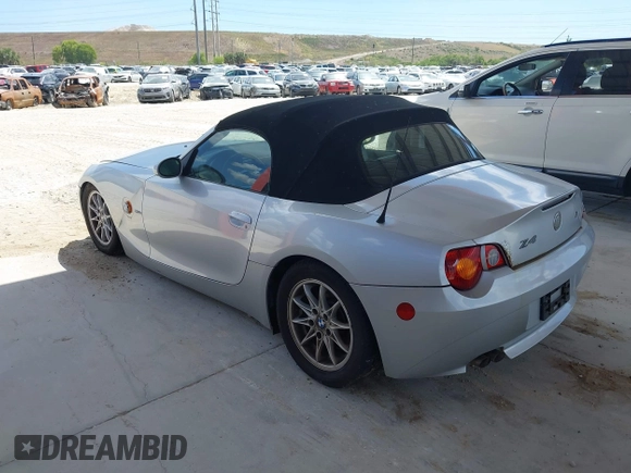 2004 BMW Z4 2.5i with VIN 4USBT33454LS48551, listed as a IAAI auction lot 42160622 with 139,752 mi miles and . Bid and sale history available at DreamBid. Image 3.