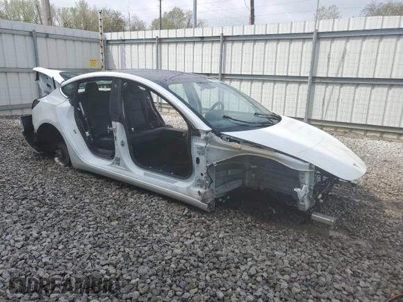 2019 Tesla Model 3 Mid Range with VIN 5YJ3E1EA6KF401661, listed as a Copart auction lot 54421225 with Not Provided miles and Clean Title. Bid and sale history available at DreamBid. Image 4.