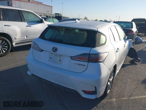 2014 Lexus CT 200h z VIN JTHKD5BH3E2177942, wystawiony jako IAAI lot #41751065 z przebiegiem 24 533 mil mil oraz . Historia ofert i sprzedaży dostępna na DreamBid. Obrazek 4.