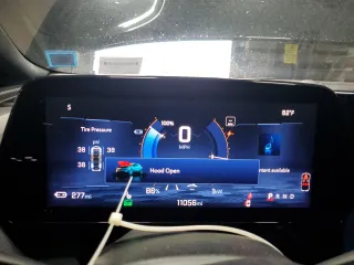 2024 Chevrolet Equinox EV RS z VIN 3GN7DSRP6RS270667, wystawiony jako Copart lot #54726445 z przebiegiem 11 056 mil mil oraz Szkoda całkowita • Salvage title. Historia ofert i sprzedaży dostępna na DreamBid. Obrazek 9.