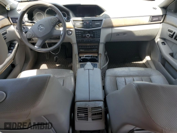 2011 Mercedes-Benz E 550 Luxury с VIN WDDHF9AB2BA310465, выставлен на аукционе Copart как лот 53798105 с пробегом 158 173 миль миль и Списание • Salvage title. История ставок и продаж доступна на DreamBid. Изображение 8.