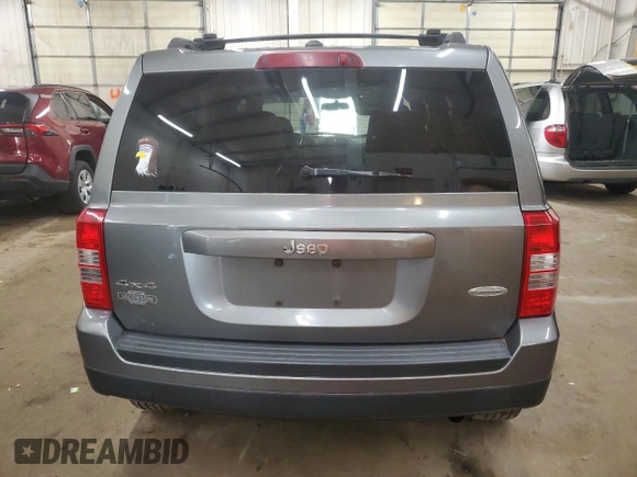 2011 Jeep Patriot Latitude with VIN 1J4NF1GB4BD263678, listed as a Copart auction lot 54442505 with 105,388 mi miles and Clean Title. Bid and sale history available at DreamBid. Image 6.