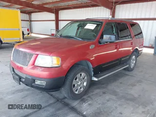 2003 Ford Expedition Special Service z VIN 1FMRU15WX3LC04818, wystawiony jako IAAI lot #42536869 z przebiegiem 142 266 mil mil oraz . Historia ofert i sprzedaży dostępna na DreamBid. Obrazek 2.