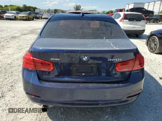2018 BMW 3 Series 320i xDrive z VIN WBA8A3C54JA491805, wystawiony jako Copart lot #56647865 z przebiegiem 95 387 mil mil oraz Szkoda całkowita • Salvage title. Historia ofert i sprzedaży dostępna na DreamBid. Obrazek 6.