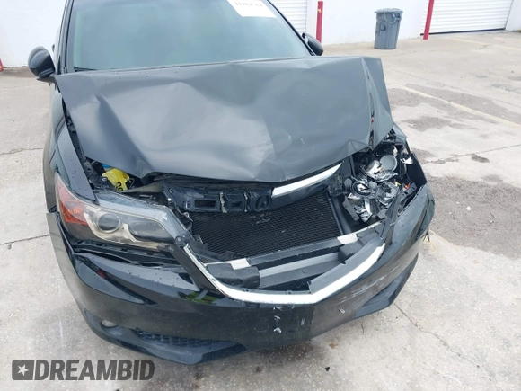 2013 Acura ILX Tech Pkg with VIN 19VDE1F72DE013609, listed as a IAAI auction lot 41984514 with 124,157 mi miles. Bid and sale history available at carsss.com. Image 6.