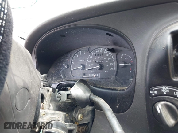 2001 Ford Explorer Eddie Bauer z VIN 1FMZU74E01ZA15102, wystawiony jako IAAI lot #42296412 z przebiegiem 163 954 mil mil oraz . Historia ofert i sprzedaży dostępna na DreamBid. Obrazek 7.