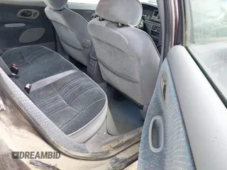 1995 Ford Contour z VIN 3FALP6633SM116313, wystawiony jako IAAI lot #42058920 z przebiegiem 192 905 mil mil oraz . Historia ofert i sprzedaży dostępna na DreamBid. Obrazek 8.