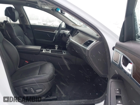 2018 Genesis G80 3.8L with VIN KMHGN4JE7JU253100, listed as a IAAI auction lot 41322591 with 76,266 mi miles. Bid and sale history available at carsss.com. Image 5.