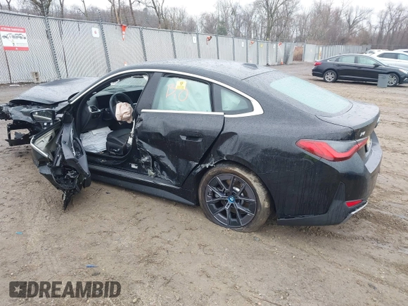 2023 BMW i4 eDrive35 z VIN WBY43AW03PFP82824, wystawiony jako IAAI lot #41468805 z przebiegiem 9 mil mil oraz . Historia ofert i sprzedaży dostępna na DreamBid. Obrazek 3.