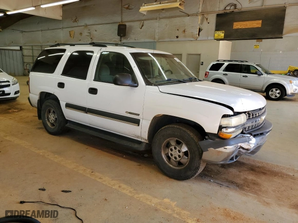 2003 Chevrolet Tahoe LS with VIN 1GNEC13V33R281647, listed as a Copart auction lot 44338795 with 345,627 mi miles and Salvage Title. Bid and sale history available at carsss.com. Image 4.