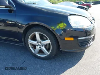 2010 Volkswagen Jetta TDI with VIN 3VWRL7AJ8AM039834, listed as a IAAI auction lot 42029281 with 155,883 mi miles and . Bid and sale history available at DreamBid. Image 12.