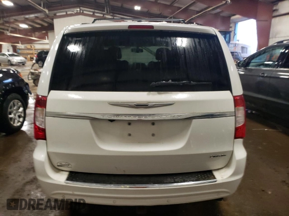 2016 Chrysler Town & Country Limited Platinum with VIN 2C4RC1GG8GR158402, listed as a Copart auction lot 86153634 with 133,730 mi miles and Clean Title. Bid and sale history available at carsss.com. Image 6.