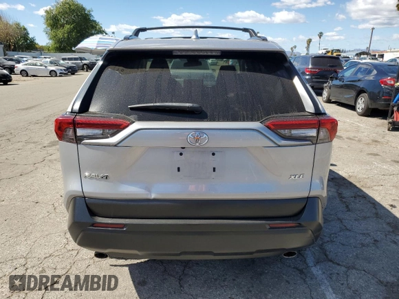 2020 Toyota RAV4 XLE Premium with VIN 2T3C1RFV4LW079612, listed as a Copart auction lot 47587375 with 40,218 mi miles and Salvage Title. Bid and sale history available at carsss.com. Image 6.