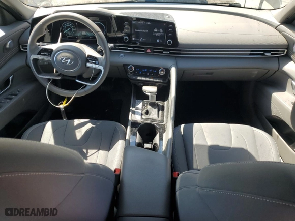 2021 Hyundai Elantra SEL with VIN 5NPLS4AG0MH032370, listed as a Copart auction lot 52202485 with 32,607 mi miles and Salvage Title. Bid and sale history available at carsss.com. Image 8.