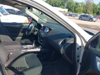 2017 Nissan Pathfinder Platinum with VIN 5N1DR2MN7HC621847, listed as a IAAI auction lot 42627275 with 108,348 mi miles and . Bid and sale history available at DreamBid. Image 5.