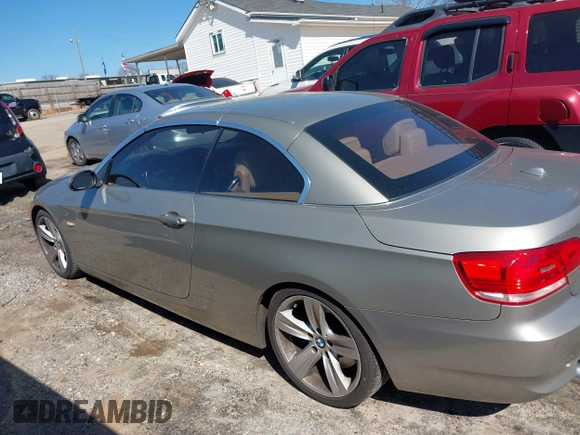 2007 BMW 3 Series 335i with VIN WBAWL735X7PX49923, listed as a IAAI auction lot 41665131 with 117,135 mi miles. Bid and sale history available at carsss.com. Image 15.
