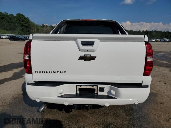 2008 Chevrolet Avalanche LT w/1LT with VIN 3GNEC12J78G281396, listed as a Copart auction lot 67716554 with 71,635 mi miles and Non Repairable. Bid and sale history available at carsss.com. Image 6.