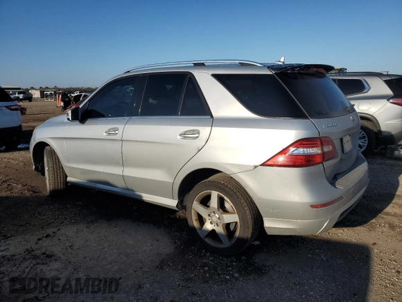 2015 Mercedes-Benz M ML 350 with VIN 4JGDA5JB4FA565961, listed as a Copart auction lot 45344375 with 123,323 mi miles and Salvage Title. Bid and sale history available at carsss.com. Image 2.