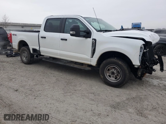 2023 Ford F-250 XL z VIN 1FT7W2BAXPEE10526, wystawiony jako Copart lot #83852774 z przebiegiem 12 646 mil mil oraz Czysty tytuł • Clean title. Historia ofert i sprzedaży dostępna na DreamBid. Obrazek 4.