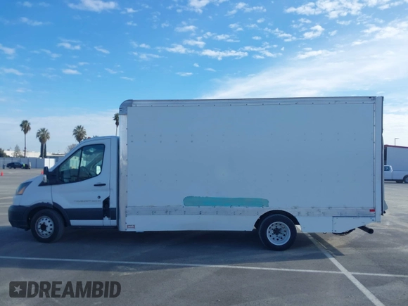 2016 Ford Transit z VIN 1FDBF9ZMXGKA85344, wystawiony jako IAAI lot #41567414 z przebiegiem 148 049 mil mil oraz . Historia ofert i sprzedaży dostępna na DreamBid. Obrazek 14.