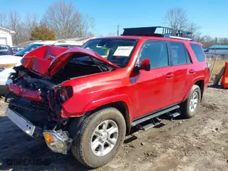 2021 Toyota 4Runner SR5 with VIN JTEEU5JR4M5231055, listed as a IAAI auction lot 41584951 with 95,389 mi miles. Bid and sale history available at carsss.com. Image 2.