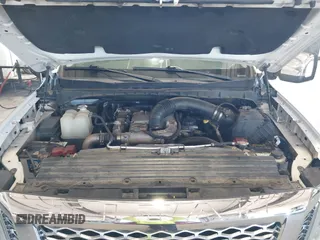 2016 Nissan Titan SL z VIN 1N6BA1F45GN517262, wystawiony jako IAAI lot #42306252 z przebiegiem 141 080 mil mil oraz . Historia ofert i sprzedaży dostępna na DreamBid. Obrazek 10.
