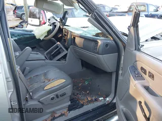 2005 Chevrolet Avalanche LS with VIN 3GNEC12Z75G229431, listed as a IAAI auction lot 41293938 with Not provided miles and . Bid and sale history available at DreamBid. Image 5.