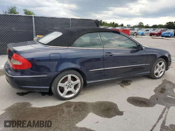 2007 Mercedes-Benz CLK 550 с VIN WDBTK72G87T076079, выставлен на аукционе Copart как лот 64653865 с пробегом 132 559 миль миль и Чистый • Clean title. История ставок и продаж доступна на DreamBid. Изображение 3.