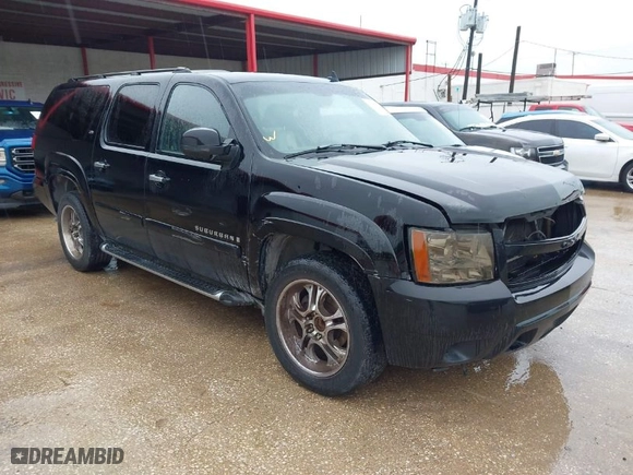 2007 Chevrolet Suburban LTZ with VIN 3GNFC16067G211277, listed as a IAAI auction lot 41862926 with 234,124 mi miles. Bid and sale history available at carsss.com. Image 1.
