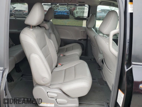 2015 Toyota Sienna XLE с VIN 5TDYK3DC6FS561960, выставлен на аукционе Copart как лот 59607355 с пробегом 110 593 миль миль и Списание • Salvage title. История ставок и продаж доступна на DreamBid. Изображение 11.