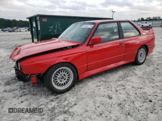 1990 BMW M3 z VIN WBSAK031XLAE33645, wystawiony jako Copart lot #69832174 z przebiegiem 174 343 mil mil oraz Szkody całkowita. Historia ofert i sprzedaży dostępna na DreamBid. Obrazek 1.
