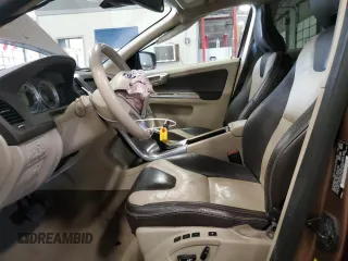 2013 Volvo XC60 T6 с VIN YV4902DZ4D2428785, выставлен на аукционе Copart как лот 48173275 с пробегом 159 746 миль миль и Списание • Salvage title. История ставок и продаж доступна на DreamBid. Изображение 7.