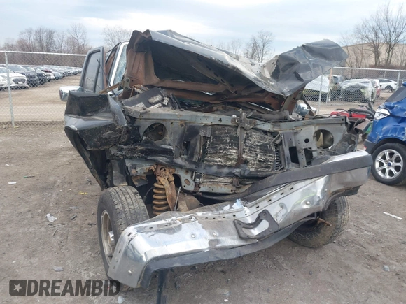 1990 Ford F-150 with VIN 1FTEX15NXLKB49682, listed as a IAAI auction lot 41898579 with 32,935 mi miles and . Bid and sale history available at DreamBid. Image 6.