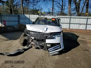 2023 Land Rover Range Rover Autobiography z VIN SALK19E76PA013770, wystawiony jako Copart lot #88916225 z przebiegiem 64 666 mil mil oraz Nie do naprawy • Non repairable. Historia ofert i sprzedaży dostępna na DreamBid. Obrazek 14.