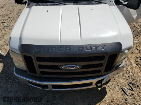 2009 Ford F-250 XL with VIN 1FTNF20579EB29316, listed as a Copart auction lot 53327005 with 183,179 mi miles and Salvage title. Bid and sale history available at DreamBid. Image 13.