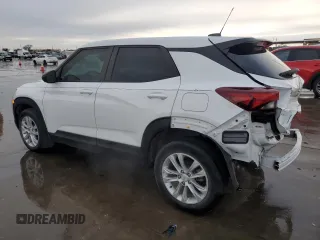 2021 Chevrolet TrailBlazer LS with VIN KL79MMS23MB034104, listed as a Copart auction lot 43014515 with 43,506 mi miles and Salvage Title. Bid and sale history available at carsss.com. Image 2.