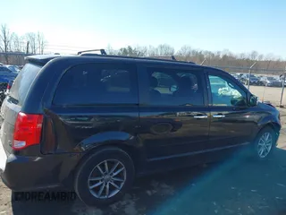 2014 Dodge Grand Caravan R/T with VIN 2C4RDGEG8ER187818, listed as a IAAI auction lot 41645145 with 181,779 mi miles and . Bid and sale history available at DreamBid. Image 13.