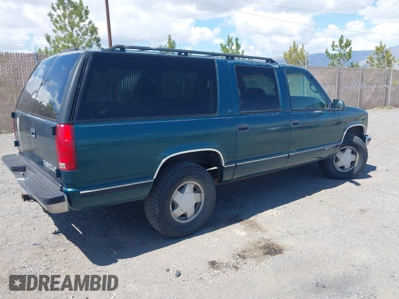1997 Chevrolet Suburban with VIN 3GNFK16R1VG167865, listed as a IAAI auction lot 42147770 with 201,946 mi miles and . Bid and sale history available at DreamBid. Image 4.