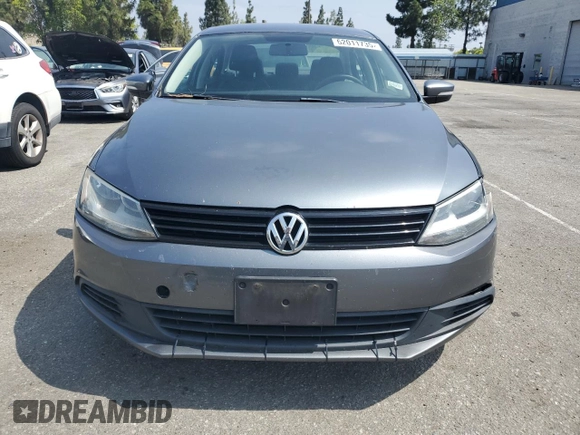 2011 Volkswagen Jetta SE with VIN 3VWDZ7AJ5BM308821, listed as a Copart auction lot 62011735 with 177,312 mi miles and Salvage title. Bid and sale history available at DreamBid. Image 5.