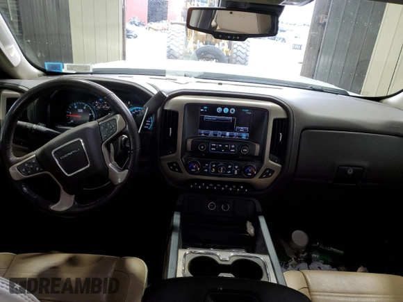 2019 GMC Sierra 3500HD Denali z VIN 1GT42WEY6KF250694, wystawiony jako Copart lot #50035115 z przebiegiem 59 735 mil mil oraz Szkody całkowita. Historia ofert i sprzedaży dostępna na DreamBid. Obrazek 8.