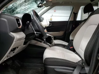 2022 Hyundai Venue SEL with VIN KMHRC8A30NU167055, listed as a Copart auction lot 53284515 with 23,403 mi miles and Salvage title. Bid and sale history available at DreamBid. Image 7.